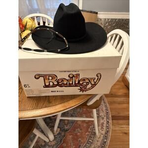 black Bailey felt cowboy hat, Made from beaver fur. Rancher 7x 7 1/8” #3043